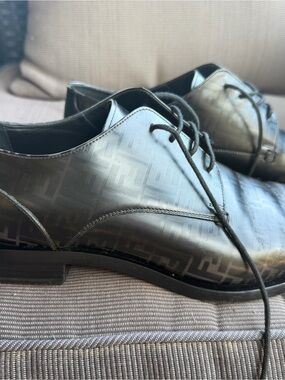 Fendi designer Men's Black Leather Lace-Up Dress Shoes